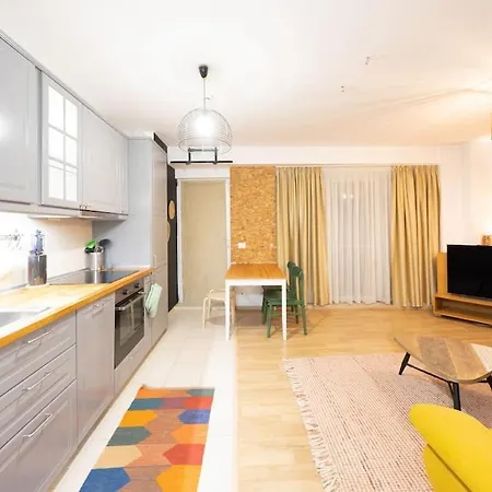 Romulus 38 By Zaivan Apartamento *